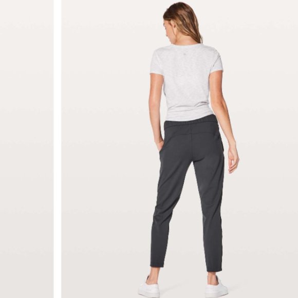 Lululemon On The Fly 7/8 Pant - Blue Tied Size 6 - Picture 2 of 5